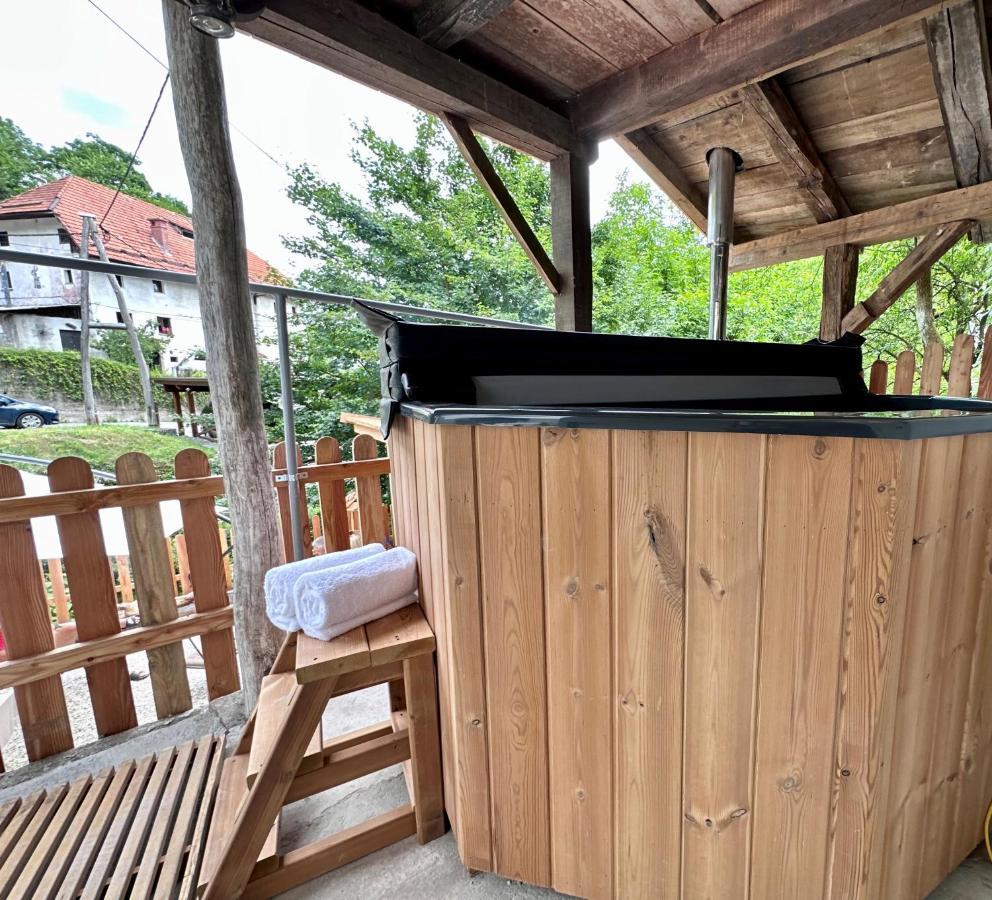 Bajta Kroparica Ngoại thất bức ảnh